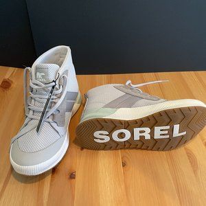 Sorel Women's Out & About III Mid-Sneaker
